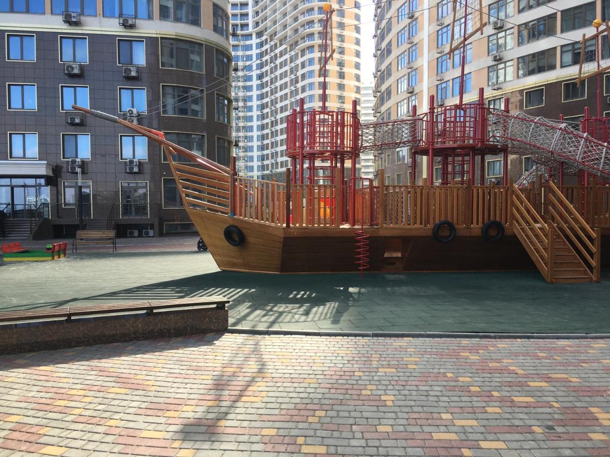 Аркадия.Новая Квартира В 32 Жемчужине!!! Apartamento Odessa Exterior foto